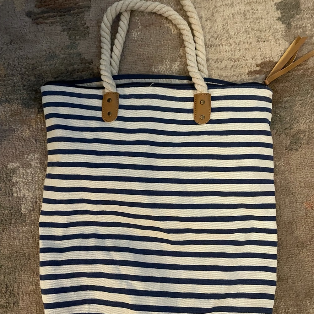 Beach tote